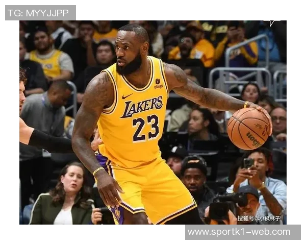 詹姆斯回顾20年职业生涯首战数据展现传奇之路与不变的激情